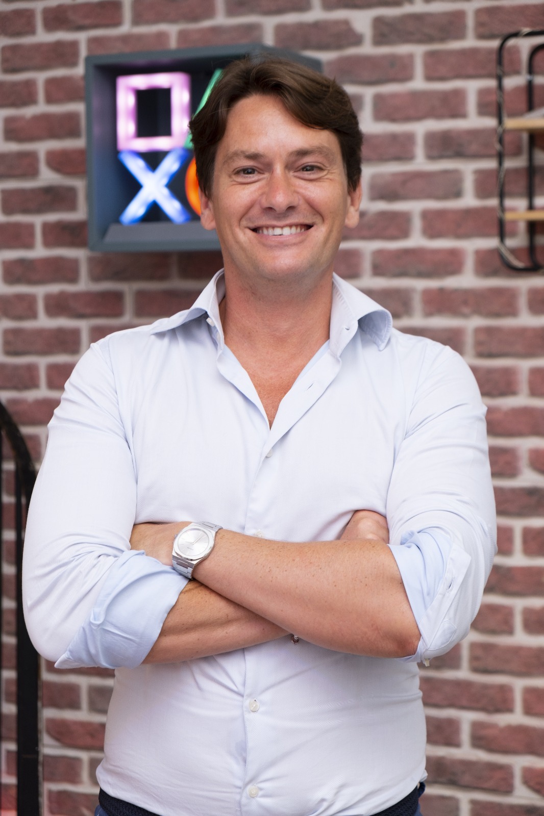 fabrizio perrone ceo 2watch