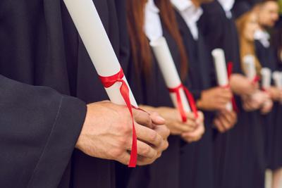 Università, studenti telematiche a Bernini: ora scelta politica su esami on line
