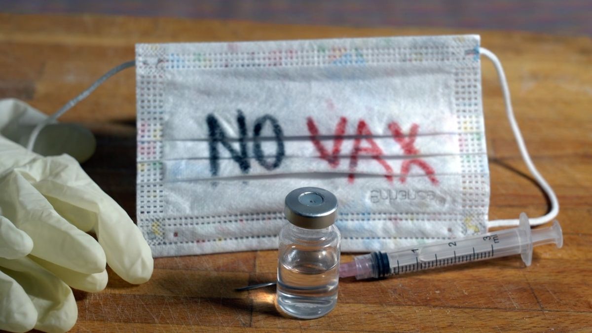 Certificati no vax, assolti medici e pazienti: il Tribunale di Terni chiarisce il caso