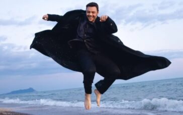 001-cantante-romano-cantato-migliori-successi-pubblico