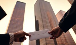 paramount vince la corsa a warner bros con unofferta da 31 dollari per azione 1772233287 265x160