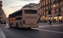 tragico incidente a bari pedone travolto da un bus amtab durante una manovra 1772298302 265x160