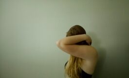 Il corpo sotto stress: cosa succede inducendo il vomito