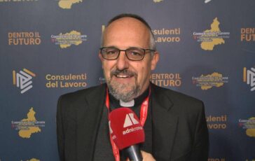 Ai don Luca Peyron Nel futuro lumano sara ancora piu importante delle macchine 364x230