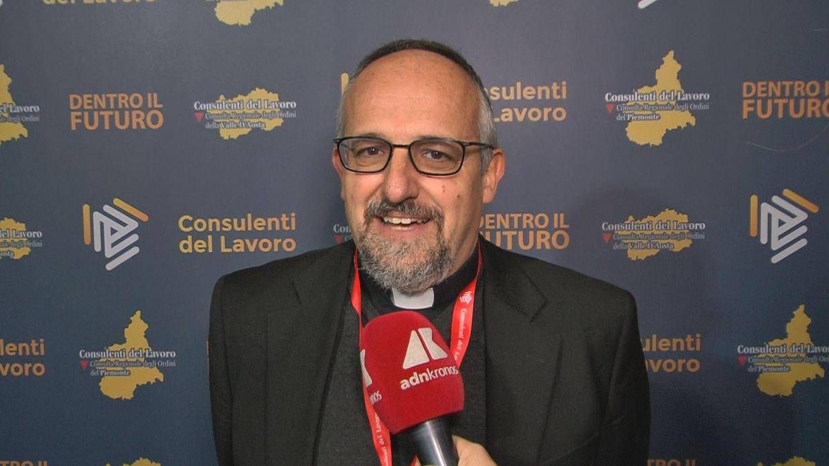 Ai, don Luca Peyron: "Nel futuro l'umano sarà ancora più importante delle macchine"