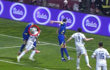 Bosnia Italia fallo di mano di Dzeko sul gol del pari poi gli azzurri reclamano unespulsione. Cose successo 364x230