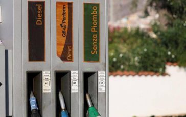 Carburanti nuovi rialzi per benzina e diesel i prezzi di oggi 364x230