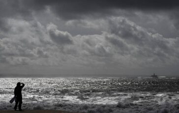 Ciclone in arrivo sullItalia allerta meteo oggi cosa fare 364x230