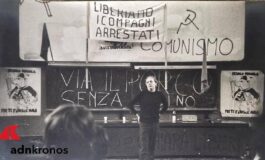Dario Fo e lattivismo politico nel 74 il fotografo Bordoni Nei miei scatti la sua magia Le immagini inedite 265x160