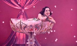 Dita Von Teese Il burlesque oggi e potere non solo seduzione 265x160