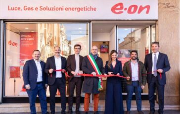 E.On apre nuovo punto vendita ad Asti gruppo rafforza vicinanza a clienti e territorio 364x230