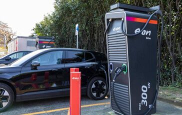 E.On rafforza rete ricarica in Lombardiainaugurata a Melzo nuova stazione ultra fast 364x230