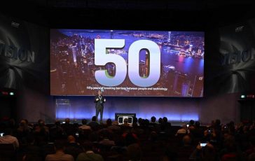 Ecosistema tecnologico oltre il PC Multiple Business Engines Strategy e focus su IA per le PMI 364x230