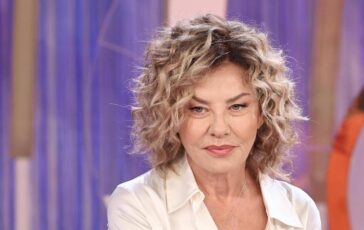 Eva Grimaldi operata durgenza Ho rischiato la vita per la protesi 364x230