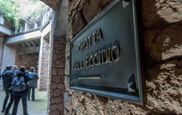 Fosse Ardeatine La Russa Crimine nazista che richiama tutti al dovere della memoria 364x230