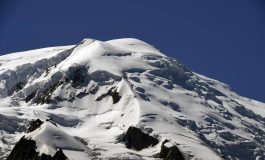Frana sul massiccio del Monte Bianco morto alpinista italiano 265x160