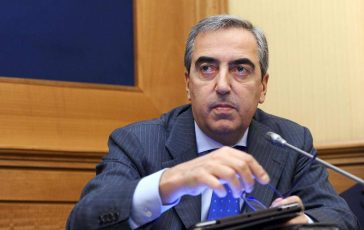 Gasparri si dimette in giornata da capogruppo di Forza Italia 364x230