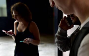 Gen Z e la telefobia. Ecco perche oggi si preferiscono i messaggi alle chiamate 364x230