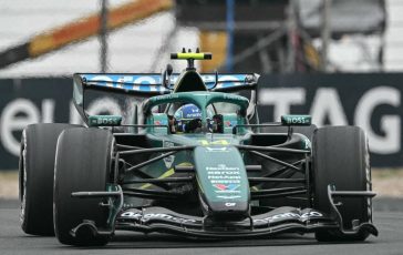 gp cina alonso toglie mani dal volante per continue vibrazioni e poi si ritira cose successo 2