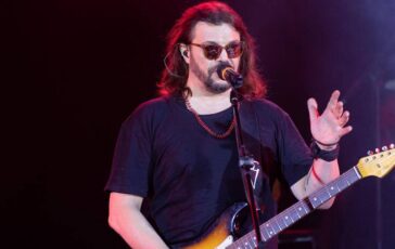 Grignani stop ai concerti per problemi di salute Torno presto 364x230