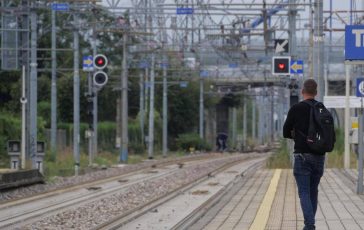 Guasto alla linea ferroviaria treni in ritardo a Genova 364x230