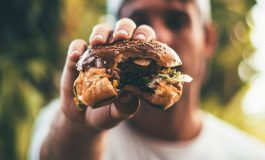 I cibi ultraprocessati riducono fertilita maschile e crescita degli embrioni lo studio 265x160