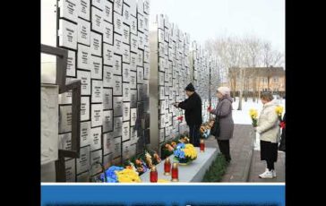 I ministri Ue a Bucha Onoriamo la memoria delle vittime 364x230