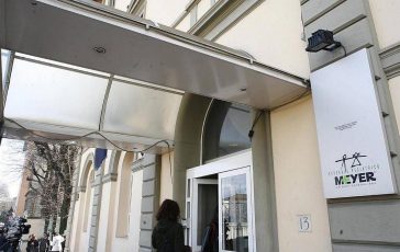 Incidente a Prato bambina di 5 anni travolta da unauto e grave﻿ 364x230