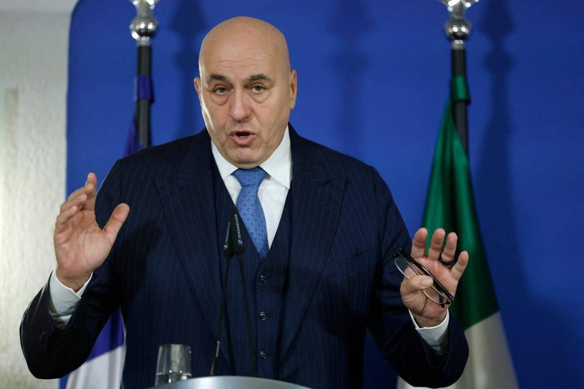 Iran, Crosetto: "Niente navi da guerra nello Stretto, serve linea europea condivisa"