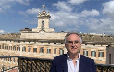 Iran Guidi Assologistica Da Hormuz tempesta che si scarica su prezzi per imprese e famiglie italiane 364x230