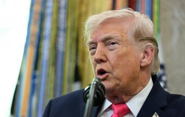 Iran Trump propone piano 15 punti per chiudere la guerra 364x230