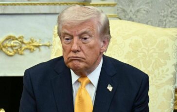 Iran Trump senza freni accuse agli alleati e giravolta su Hormuz 364x230