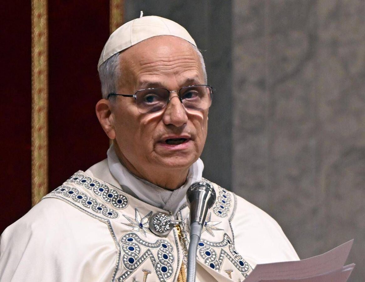 Iran, l'intervento del Papa: "Ho parlato con Trump e gli ho chiesto di porre fine alla guerra"