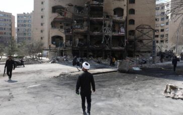 Iran rischio pena di morte per chi filma danni causati da raid 364x230