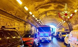 Maxi tamponamento in galleria sullautostrada A20 Messina Palermo coinvolti 80 mezzi 265x160
