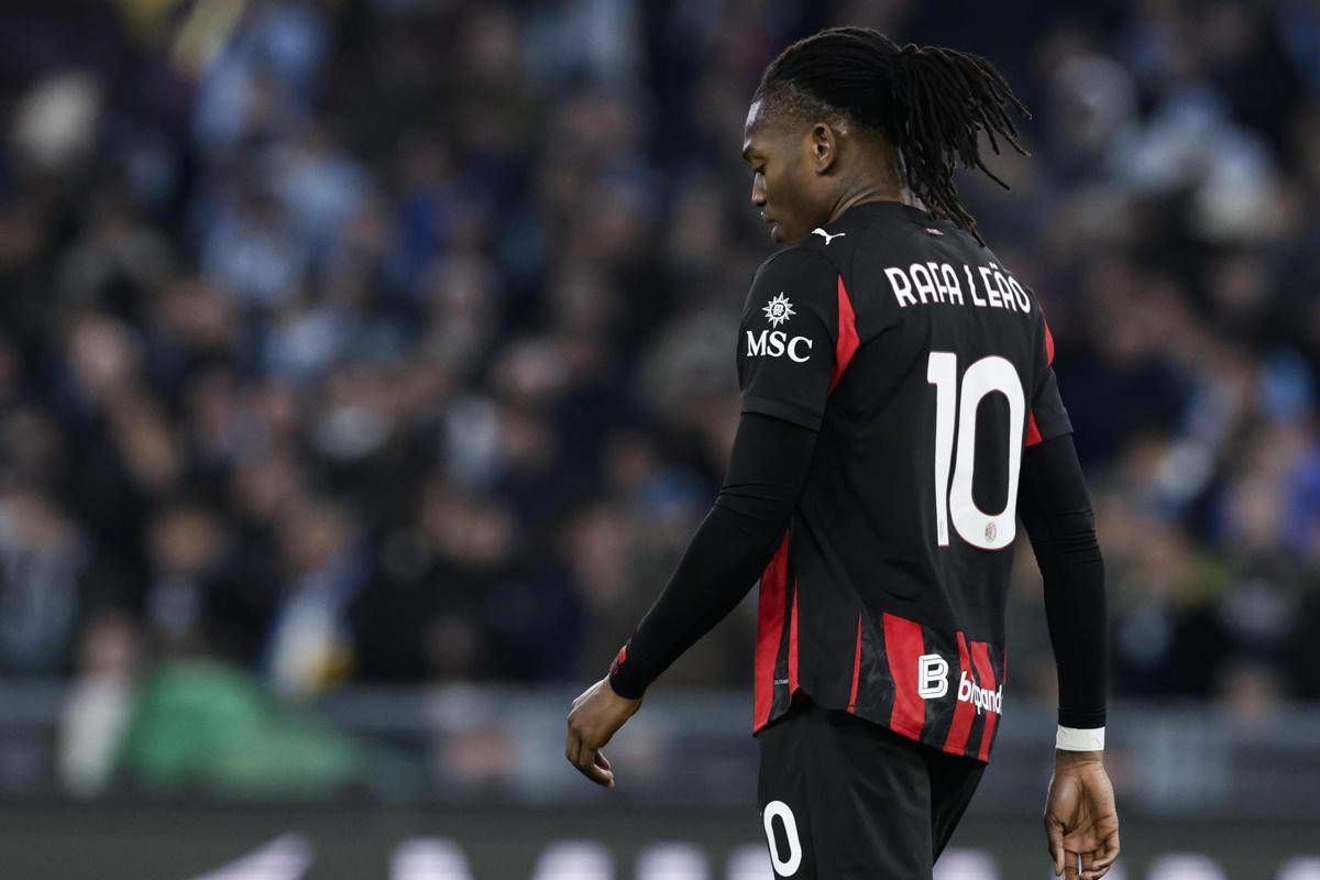 Milan, infortunio per Leao in allenamento: salta il Torino