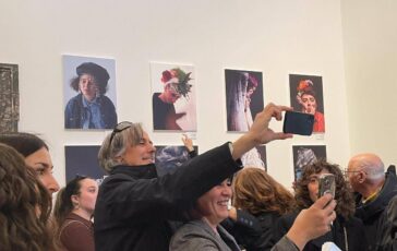 mostre turbanti a roma un percorso fotografico tra moda e inclusione 2