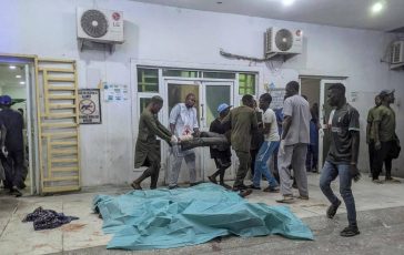 Nigeria attentati kamikaze nel nord est 23 morti e 108 feriti 364x230