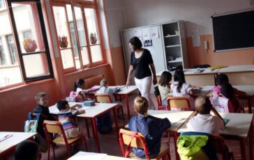 Pediatra alunni non lucidi alle 8 Vero modulare lezioni su ritmi circadiani 364x230