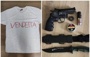 Prof accoltellata a scuola il 13enne aveva annunciato su Telegram La uccidero 364x230