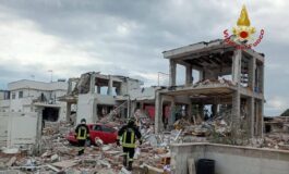 Roma esplosione a Piana del Sole coinvolte tre villette 2 feriti gravi 265x160