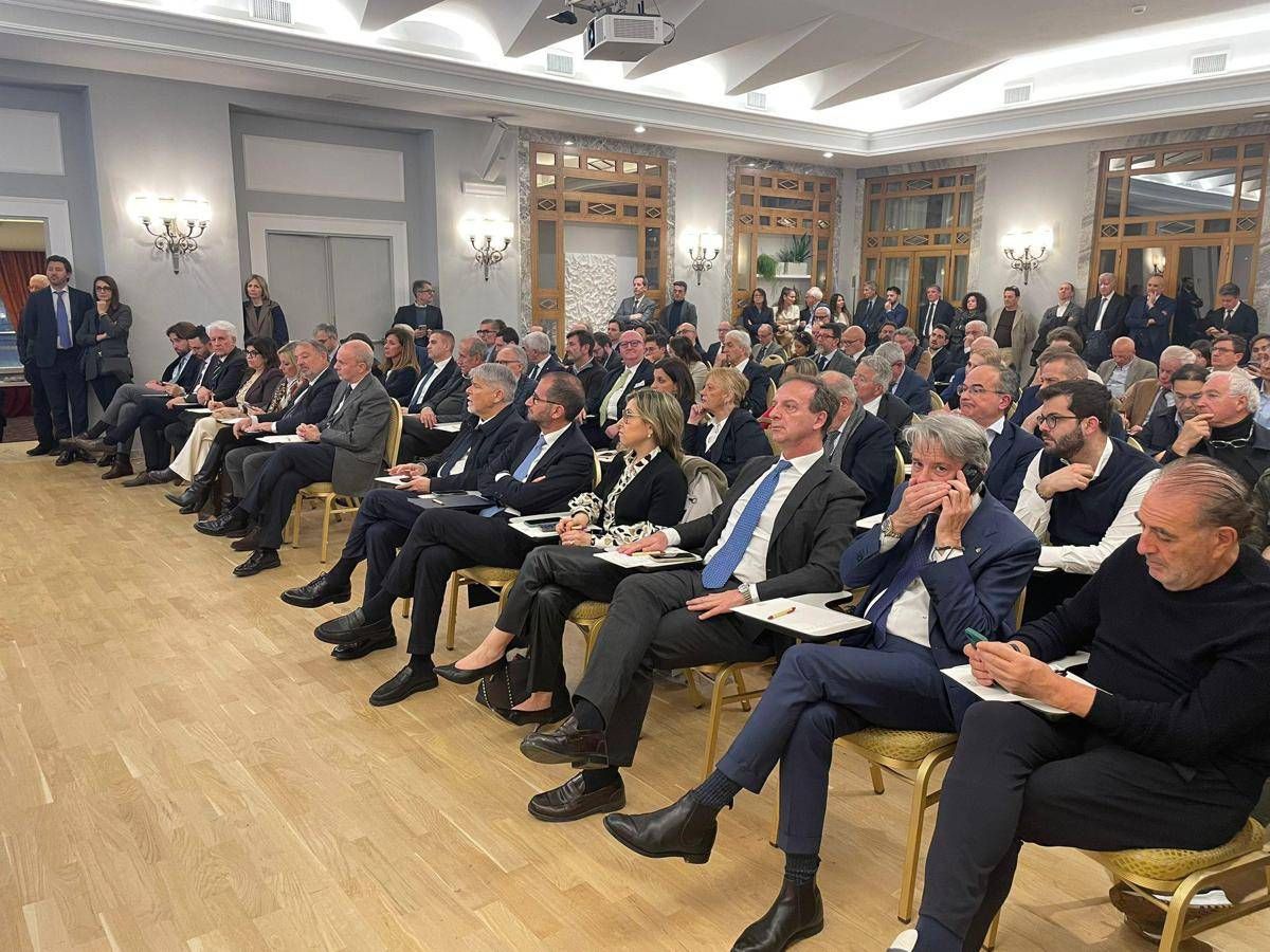 Schillaci, Gemmato, Campitiello, Mattei all’evento ‘Sanitari per il Sì’