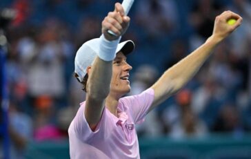 Sinner invincibile sul cemento chi lo batte Roddick esalta il nuovo Jannik 364x230