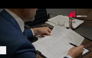 Social Media proposta di legge Pd contro dipendenza da algoritmi 364x230