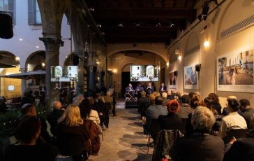 Solidarieta Fondazione Banco dellenergia celebra i 10 anni con un volume fotografico 364x230