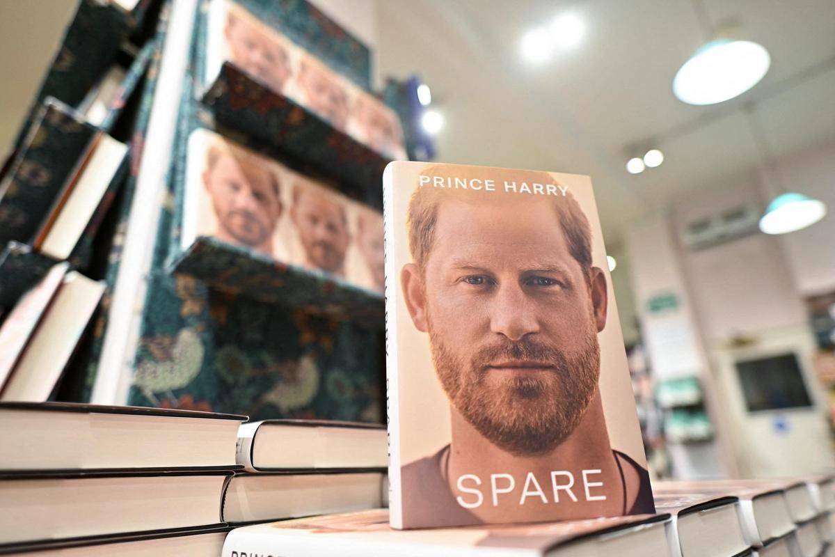 'Spare' di Harry è il libro più letto... nei bagni di tutta la Gran Bretagna