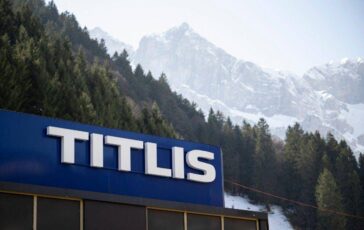 Svizzera cabinovia precipita per il forte vento almeno un morto a Engelberg 364x230