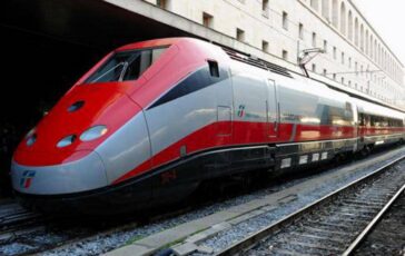 Treni alta velocita Roma Firenze stop nel weekend 11 12 aprile cosa succede e perche cambia tutto 364x230