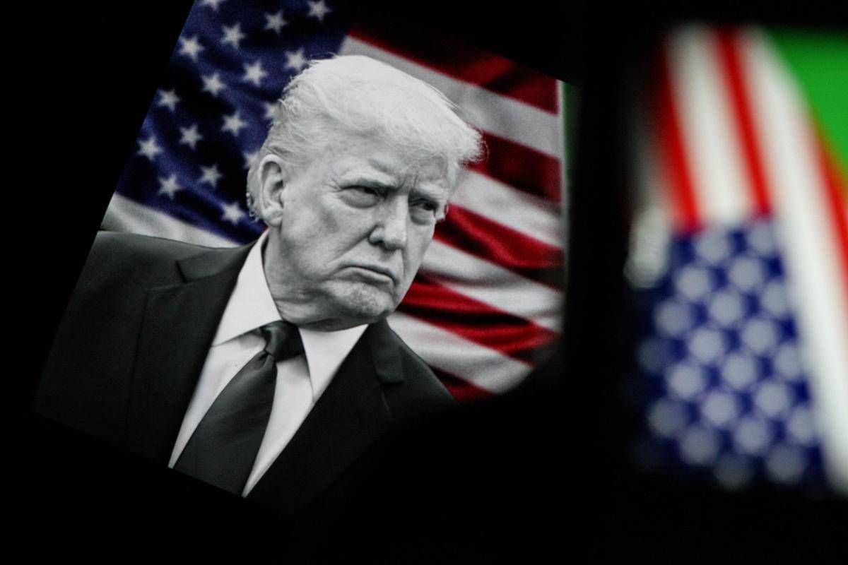 Trump e i piani per occupare l'isola di Kharg, pressing su Iran per ottenere la riapertura di Hormuz