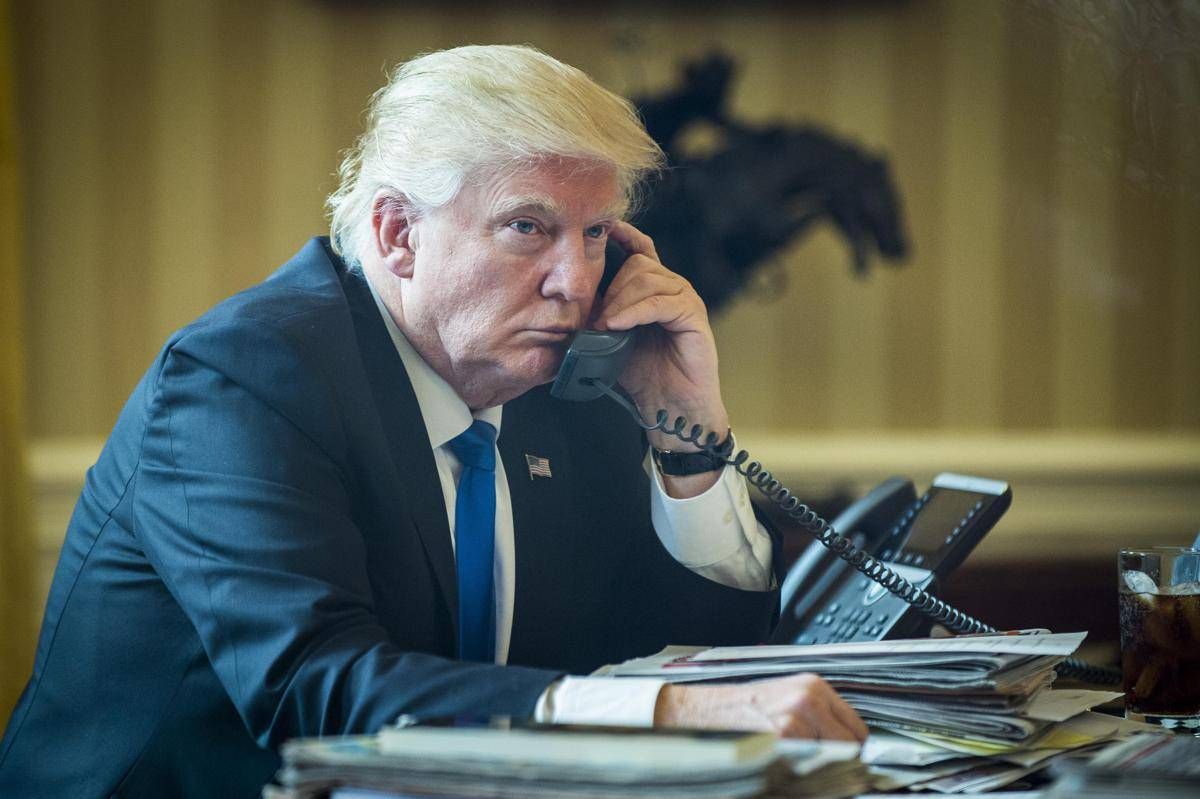 Trump, il piano per lo Stretto di Hormuz non decolla. Iran: "Contatti con altri paesi"